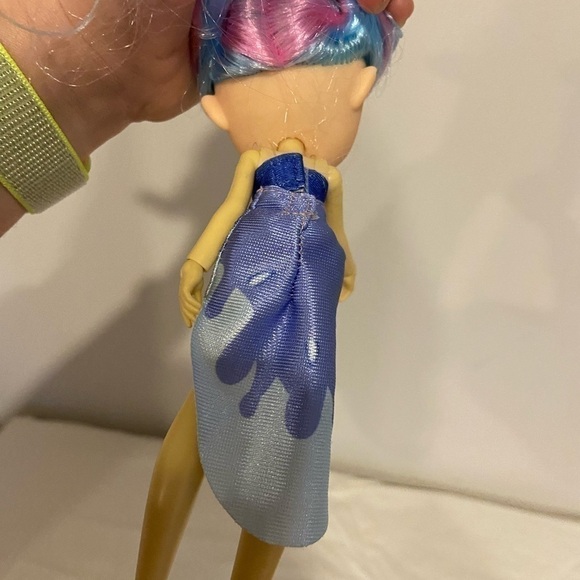 Vibe Girls Mia Doll Ocean Vibe Fashion Doll GUC - Picture 3 of 3